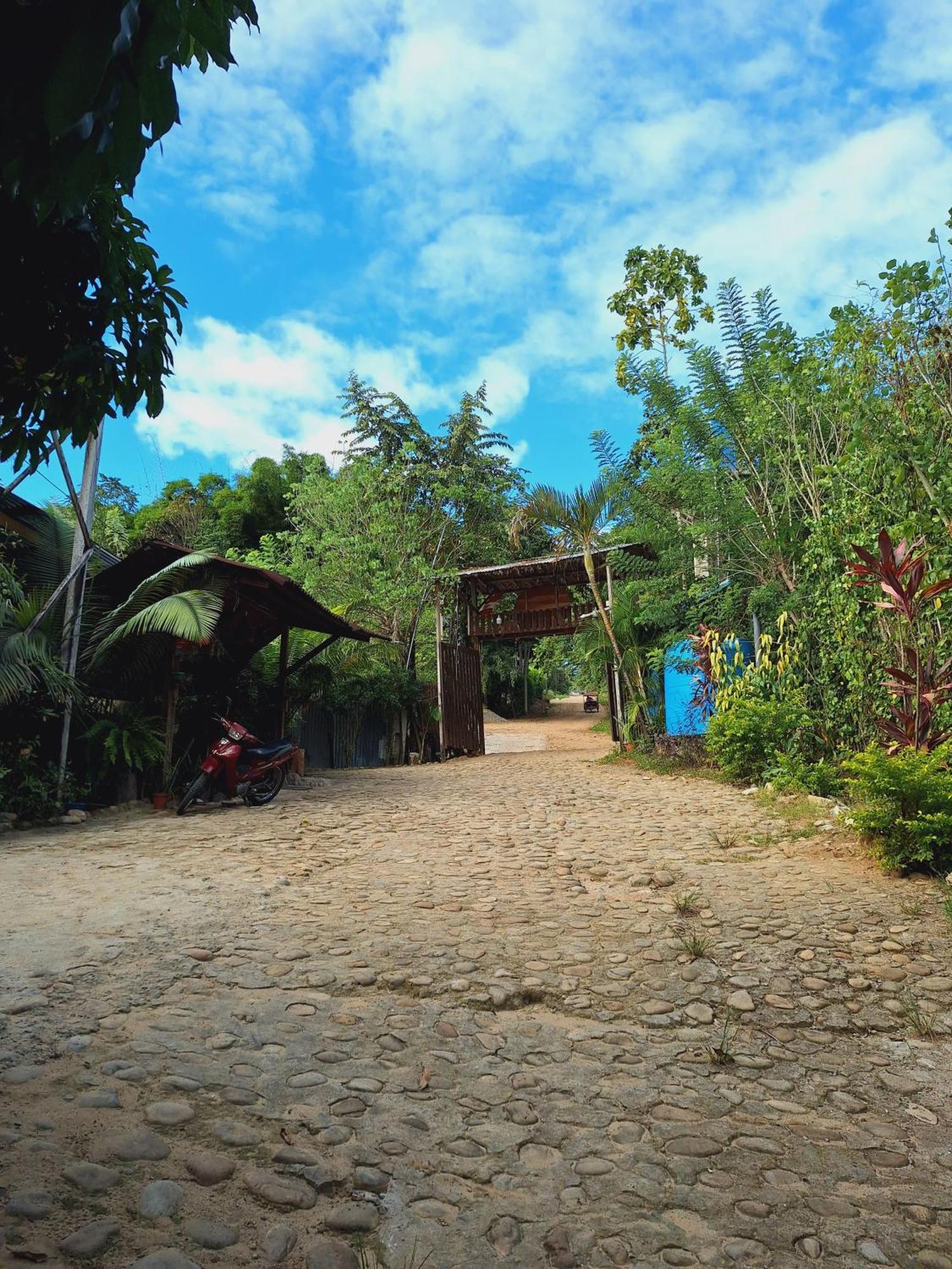 Madera Labrada Lodge Ecologico Tarapoto Exterior foto